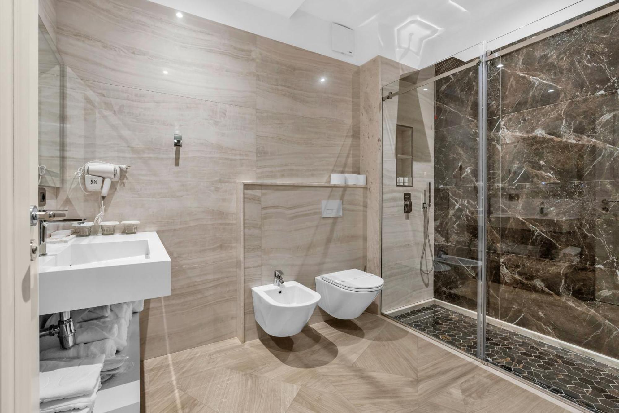 Hotel Plaza Берат Екстер'єр фото