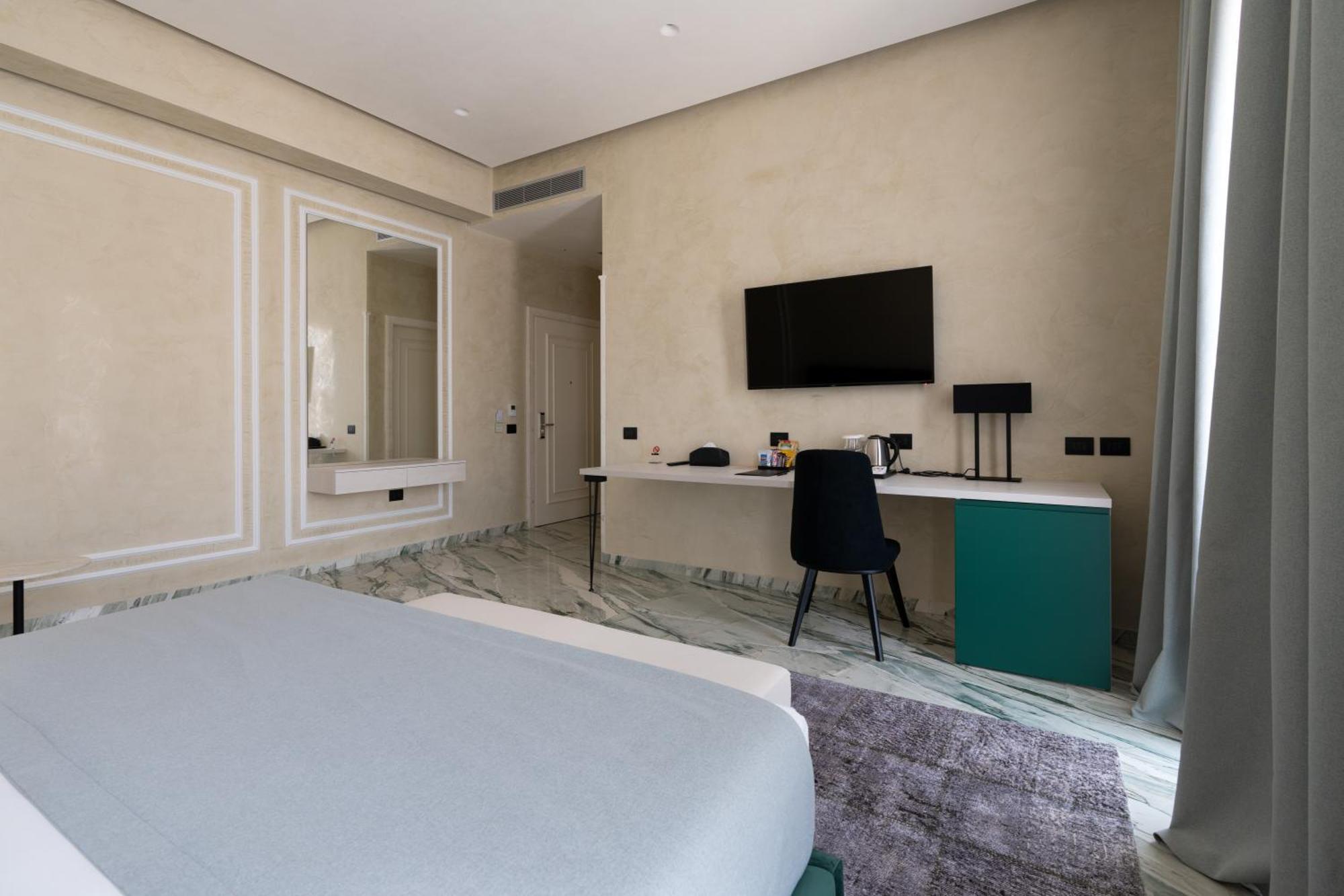 Hotel Plaza Берат Екстер'єр фото
